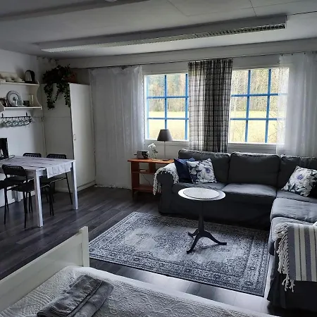 Inn Sikosaaren Aitta *